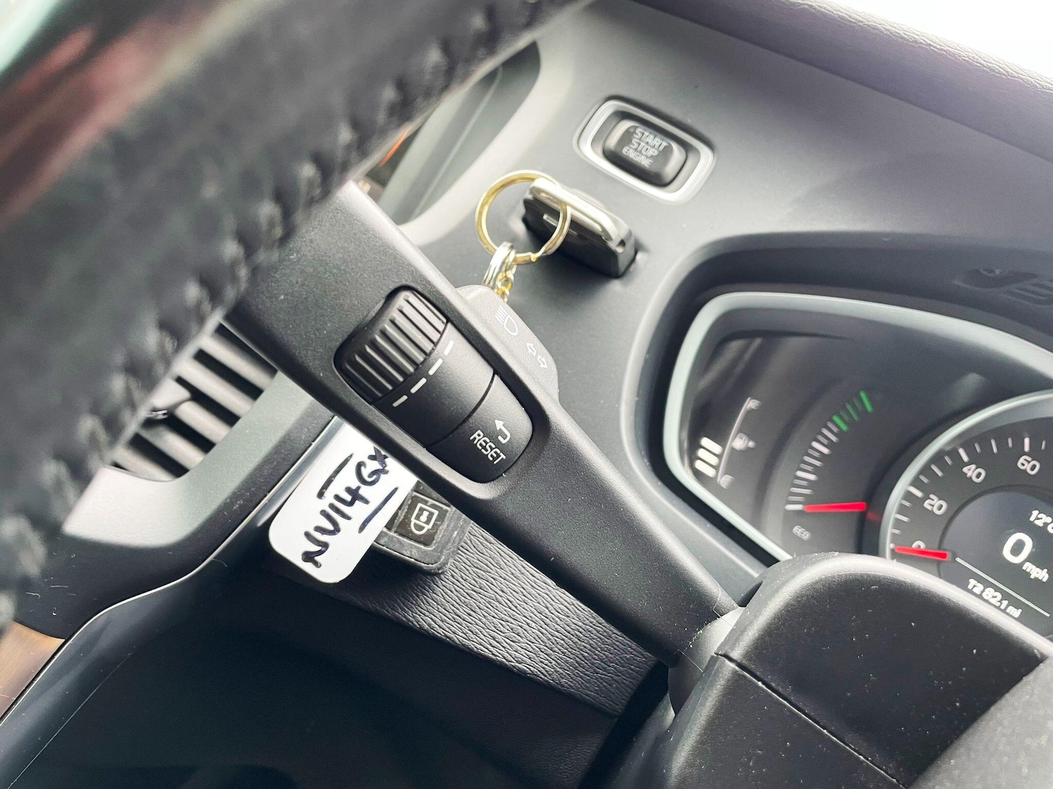 Used Volvo V40 2014 for sale - 77174853: Photo 49