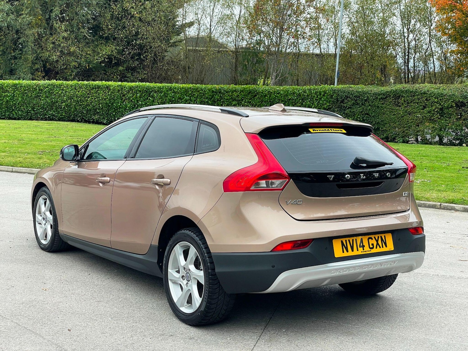 Used Volvo V40 2014 for sale - 77174853: Photo 5