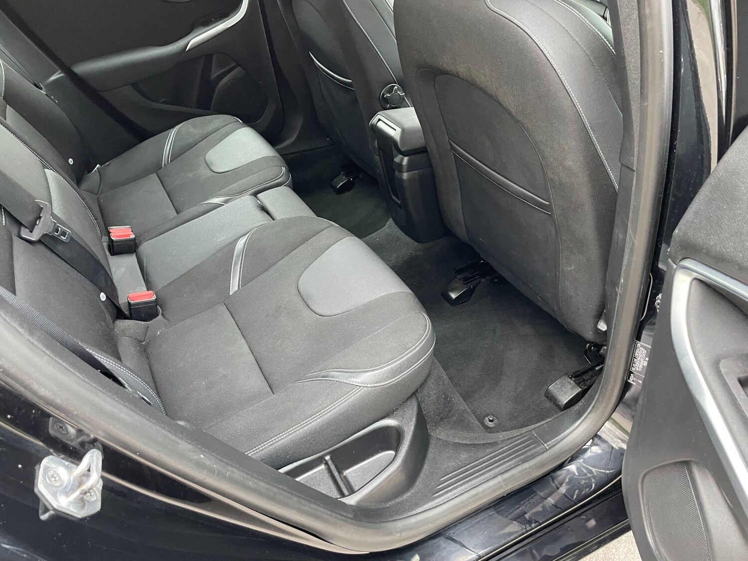 Used Volvo V40 for sale - 77722709: Photo 16