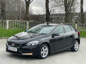 Used Volvo V40 2015 for sale - 77722709: Photo