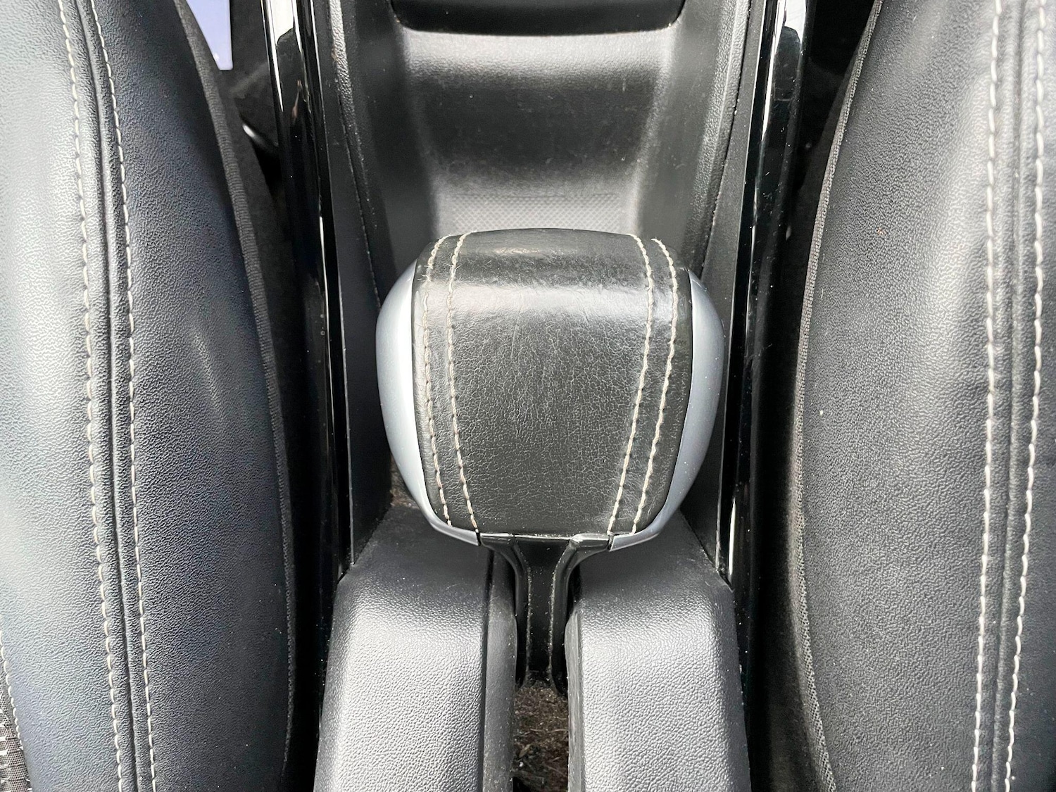 Used Peugeot 2008 2015 for sale - 77174800: Photo 13