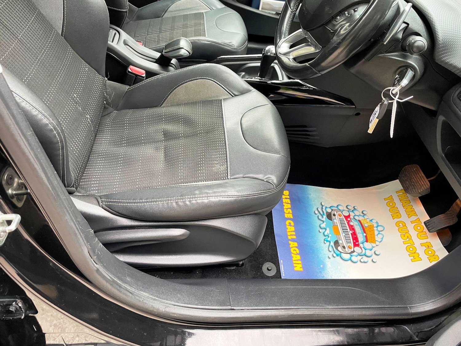 Used Peugeot 2008 2015 for sale - 77174800: Photo 14