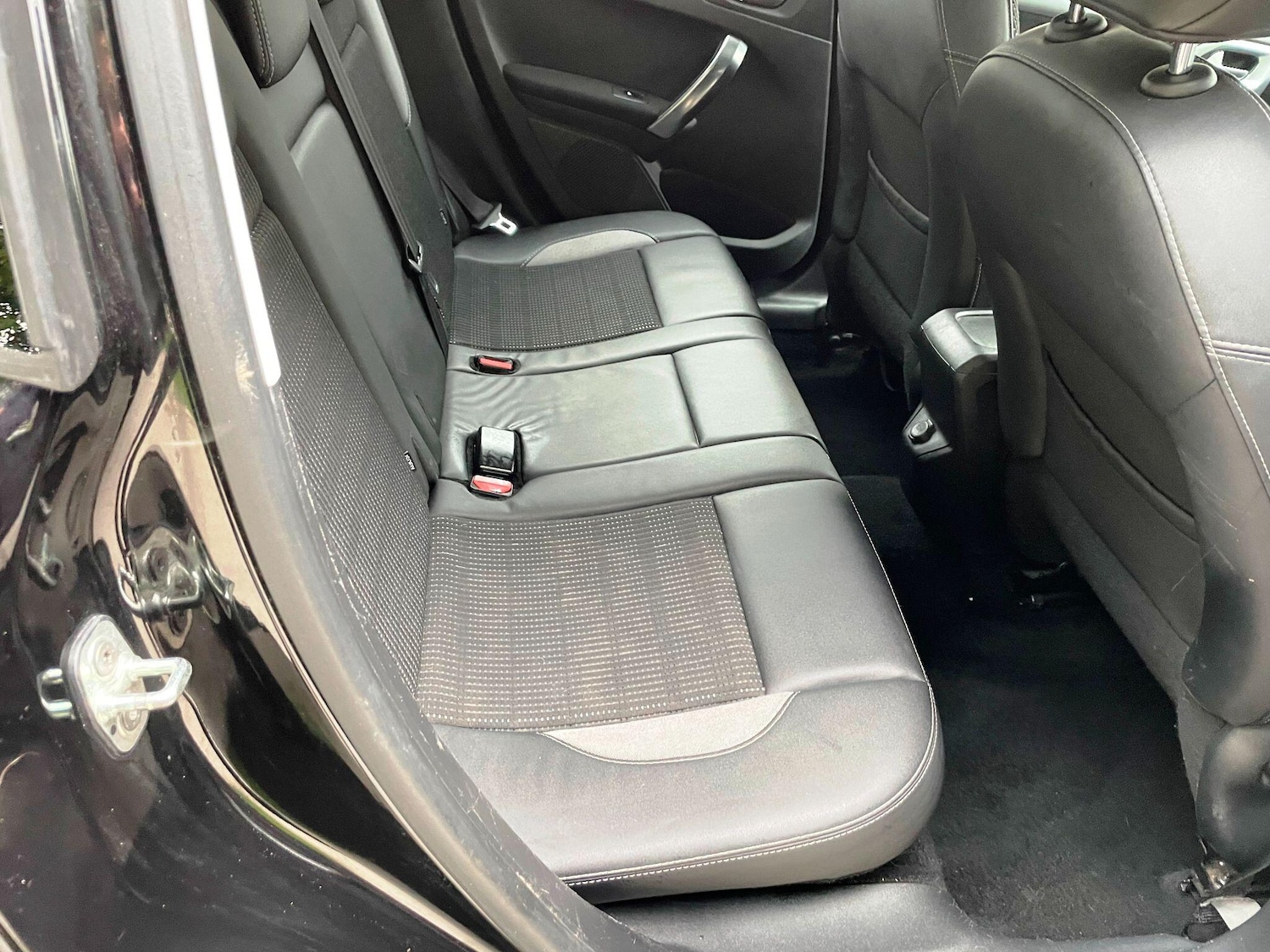 Used Peugeot 2008 2015 for sale - 77174800: Photo 17