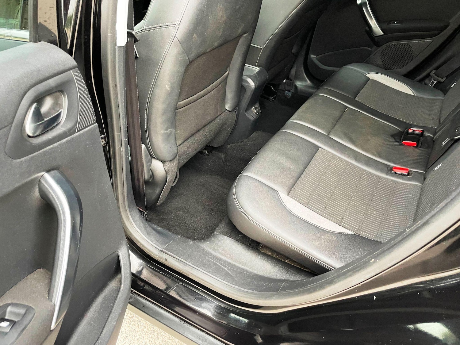 Used Peugeot 2008 2015 for sale - 77174800: Photo 18