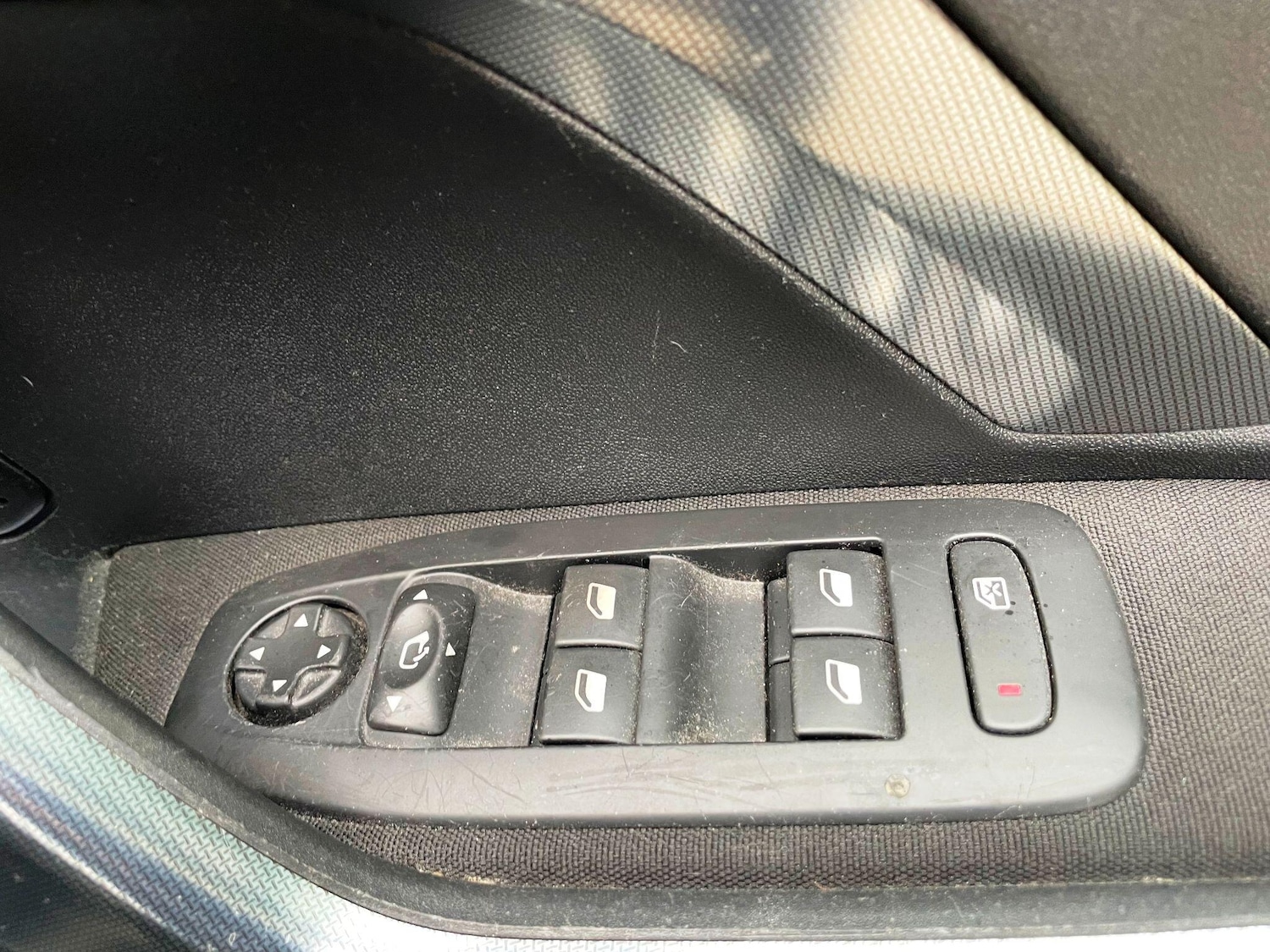 Used Peugeot 2008 2015 for sale - 77174800: Photo 20