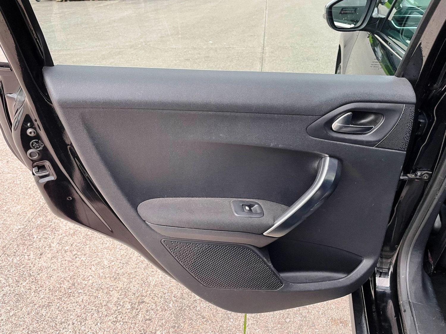 Used Peugeot 2008 2015 for sale - 77174800: Photo 25