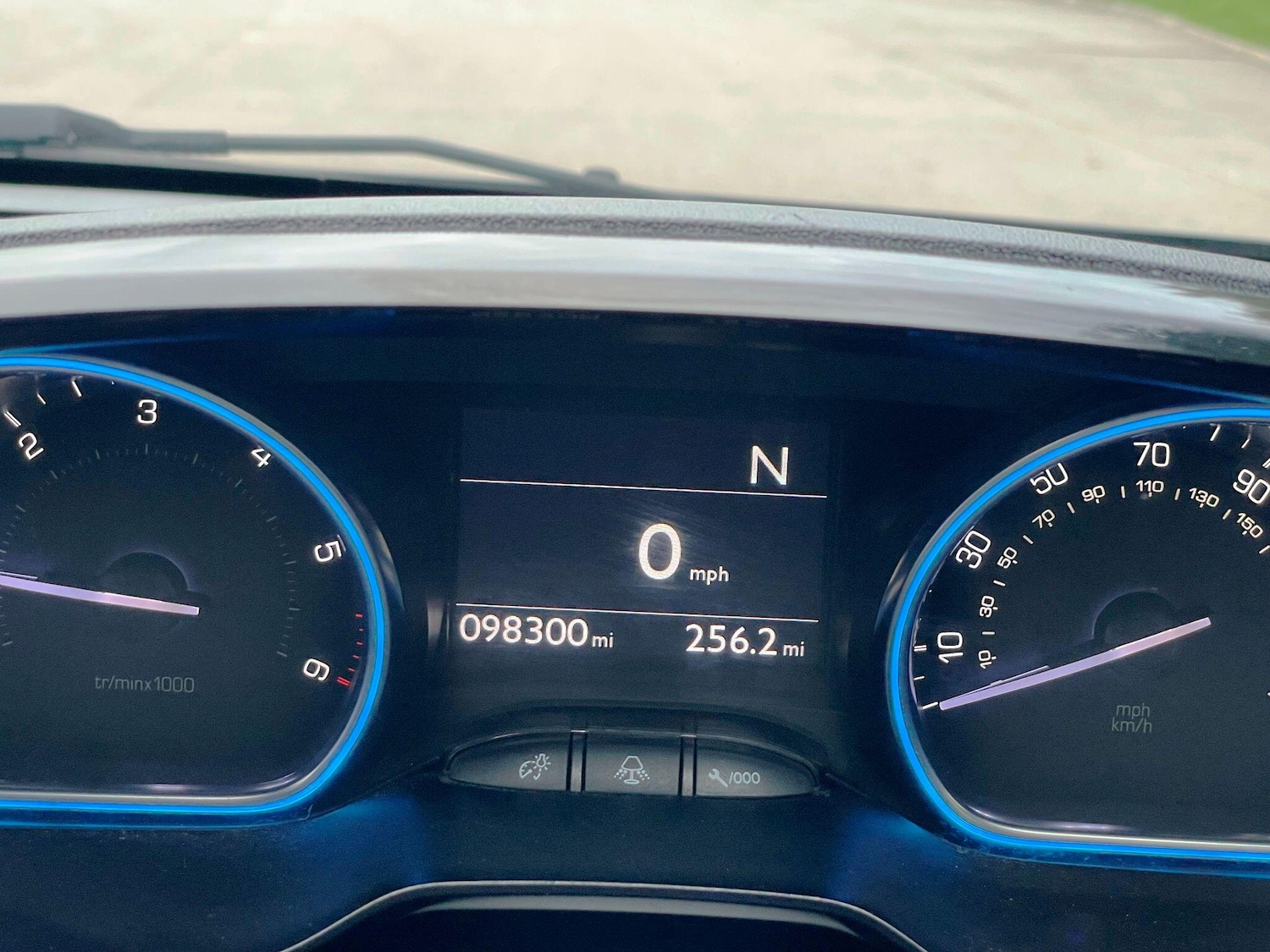 Used Peugeot 2008 2015 for sale - 77174800: Photo 34