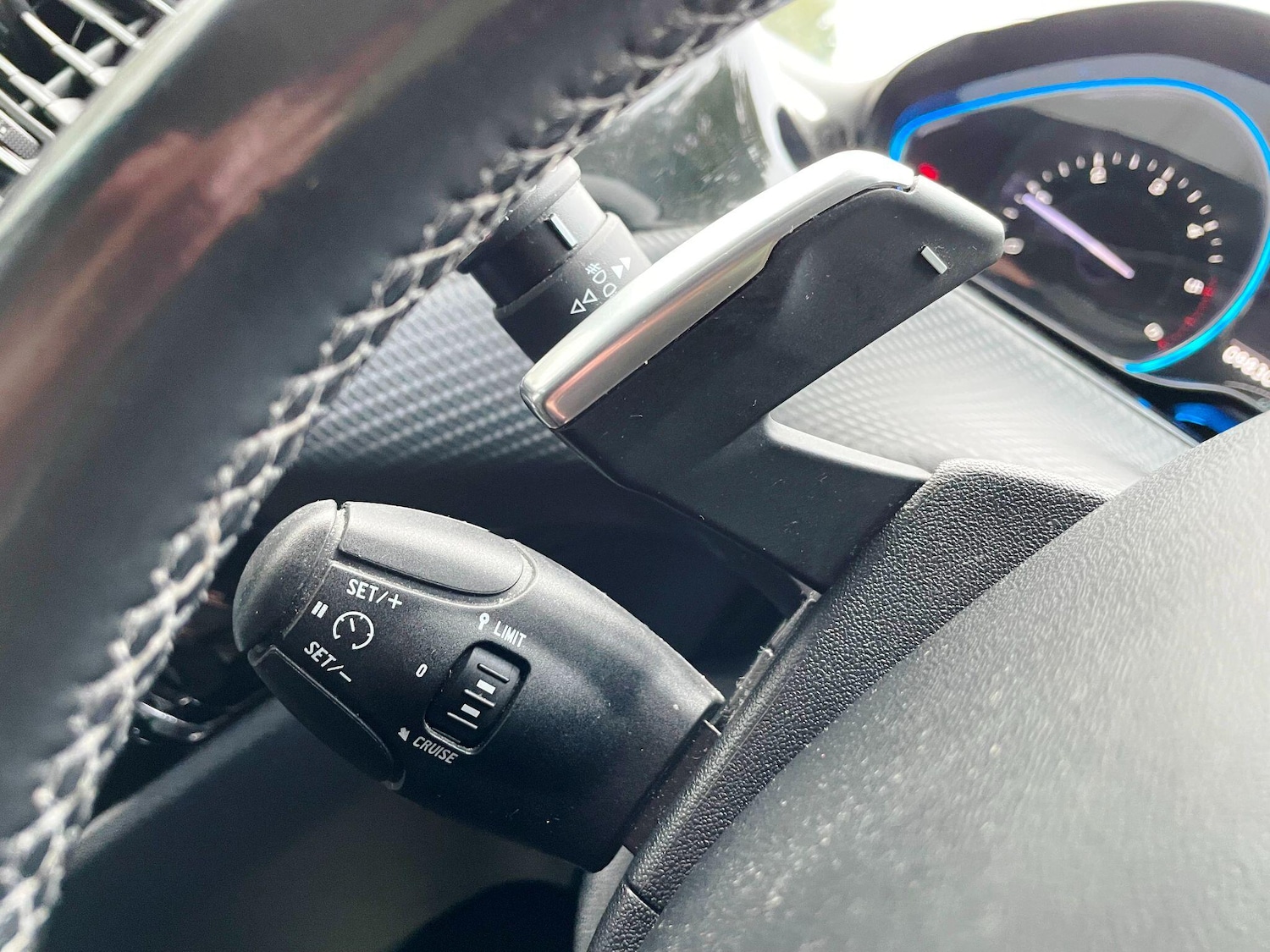 Used Peugeot 2008 2015 for sale - 77174800: Photo 49