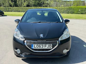 Used Peugeot 208 2014 for sale - 79681138: Photo