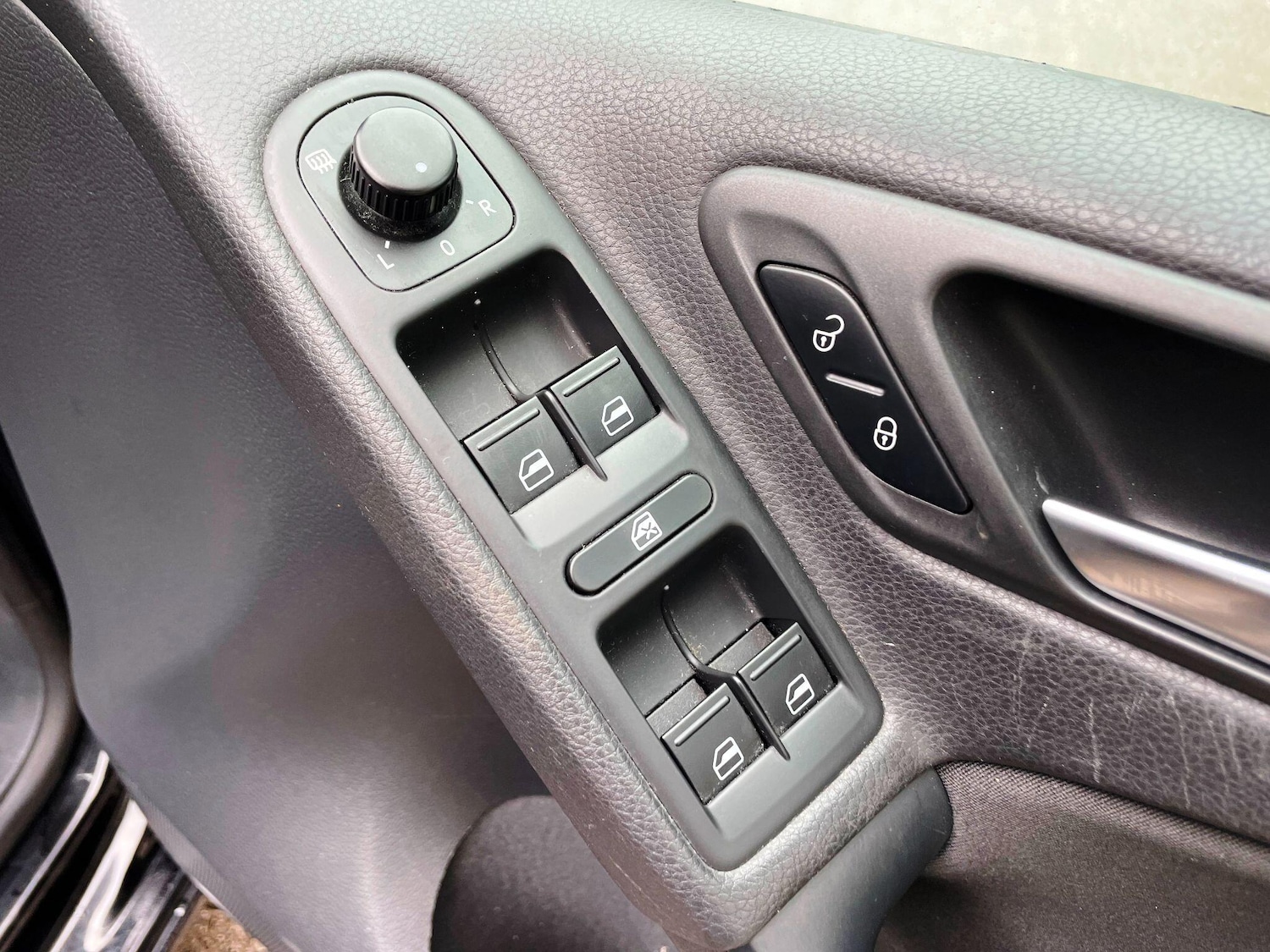 Used Volkswagen Golf 2011 for sale - 77892788: Photo 24