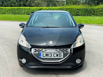 Used Peugeot 208 2013 for sale - 78911748: Photo