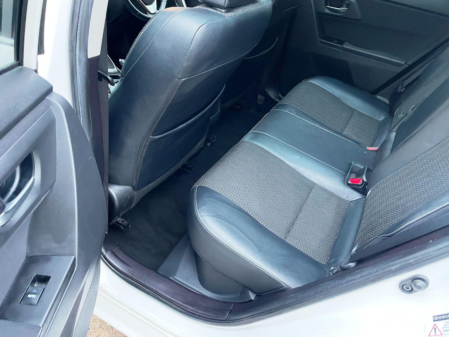 Used Toyota Auris 2014 for sale - 77174848: Photo 16