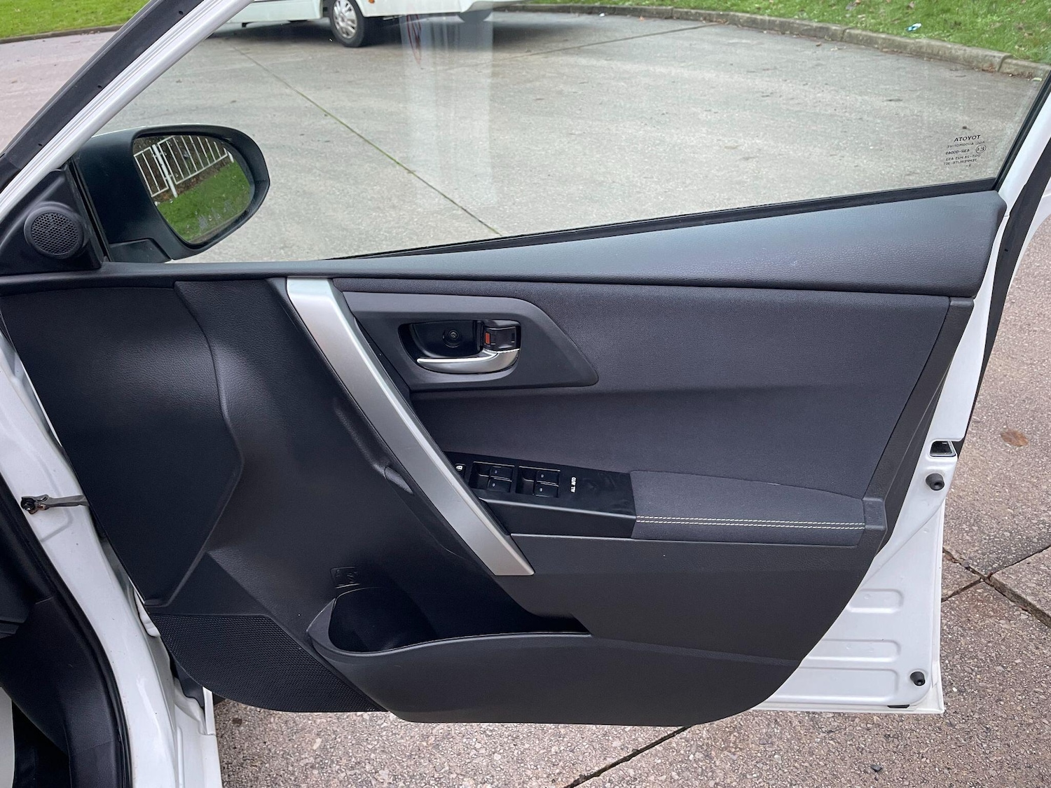 Used Toyota Auris 2014 for sale - 77174848: Photo 25