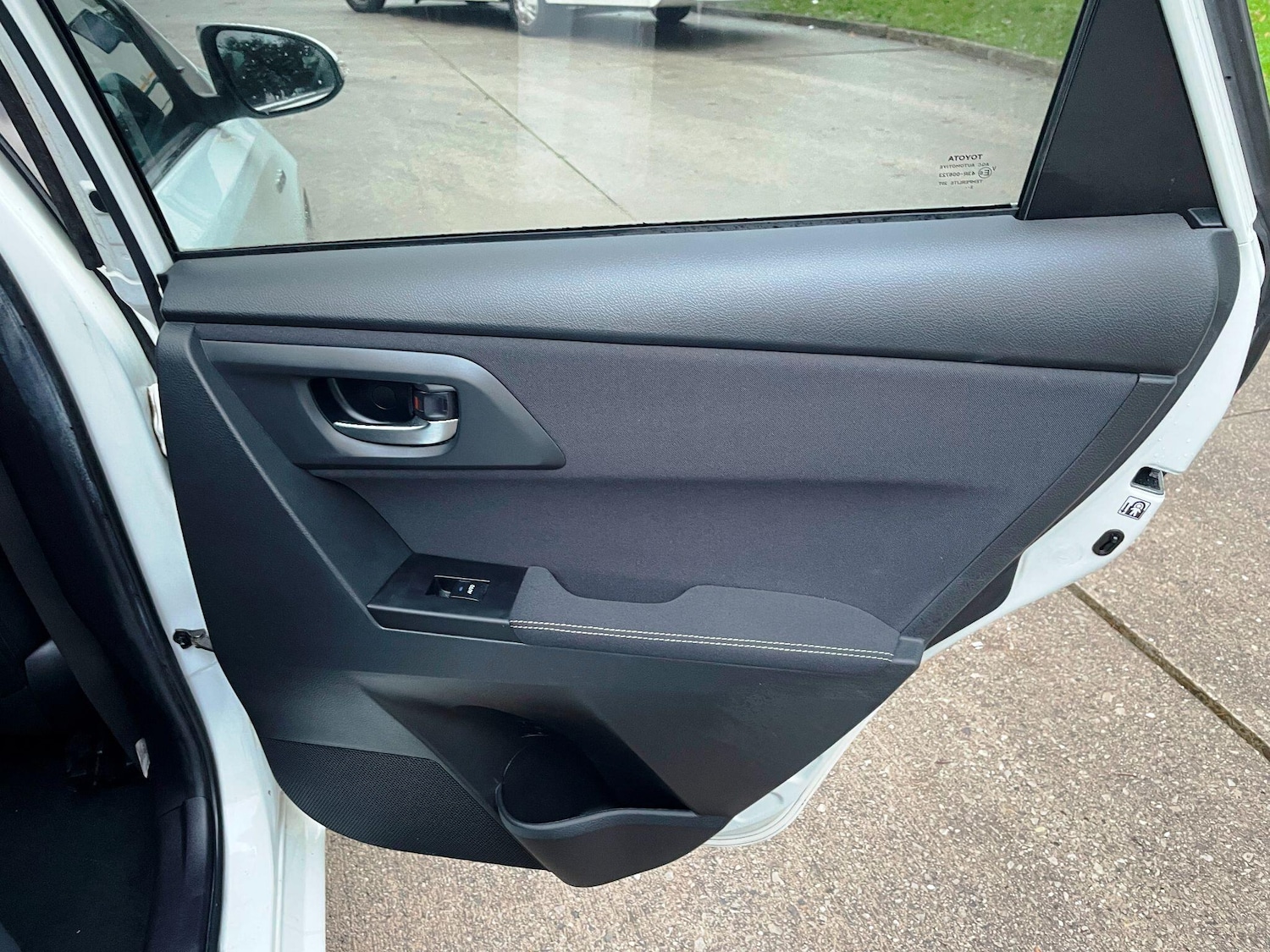 Used Toyota Auris 2014 for sale - 77174848: Photo 27