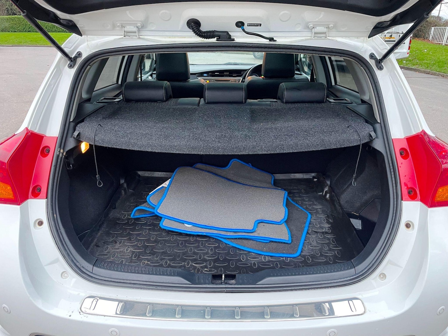 Used Toyota Auris 2014 for sale - 77174848: Photo 40