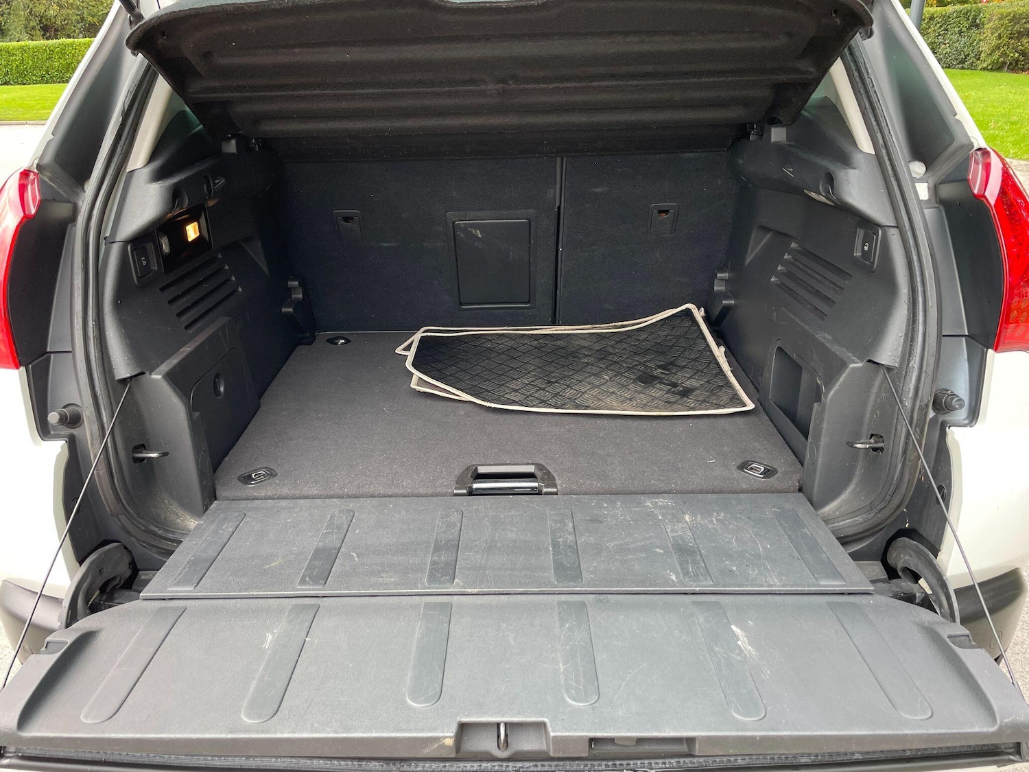 Used Peugeot 3008 2013 for sale - 77174730: Photo 38