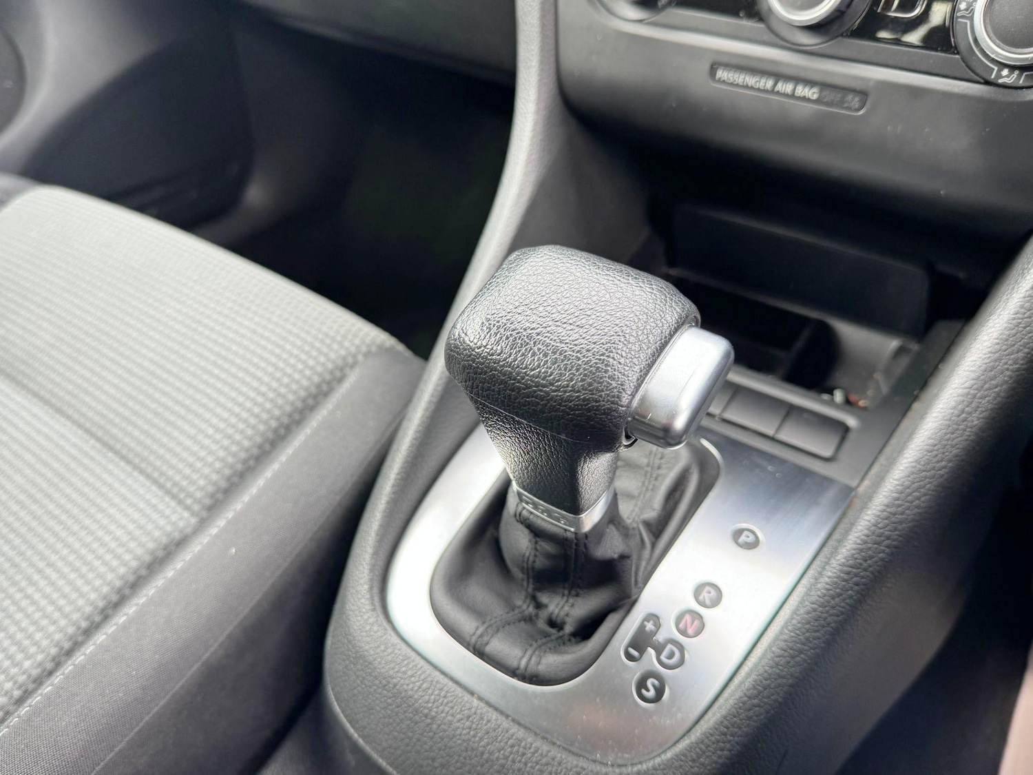 Used Volkswagen Golf 2009 for sale - 77174693: Photo 14