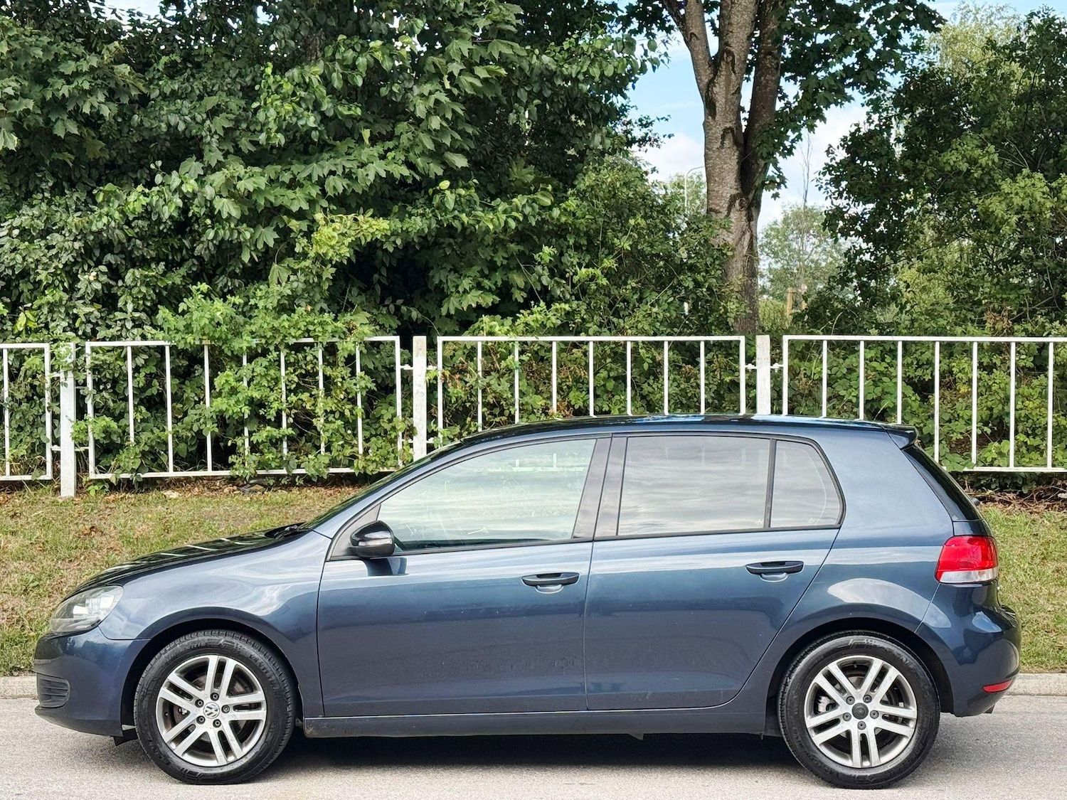 Used Volkswagen Golf 2009 for sale - 77174693: Photo 8