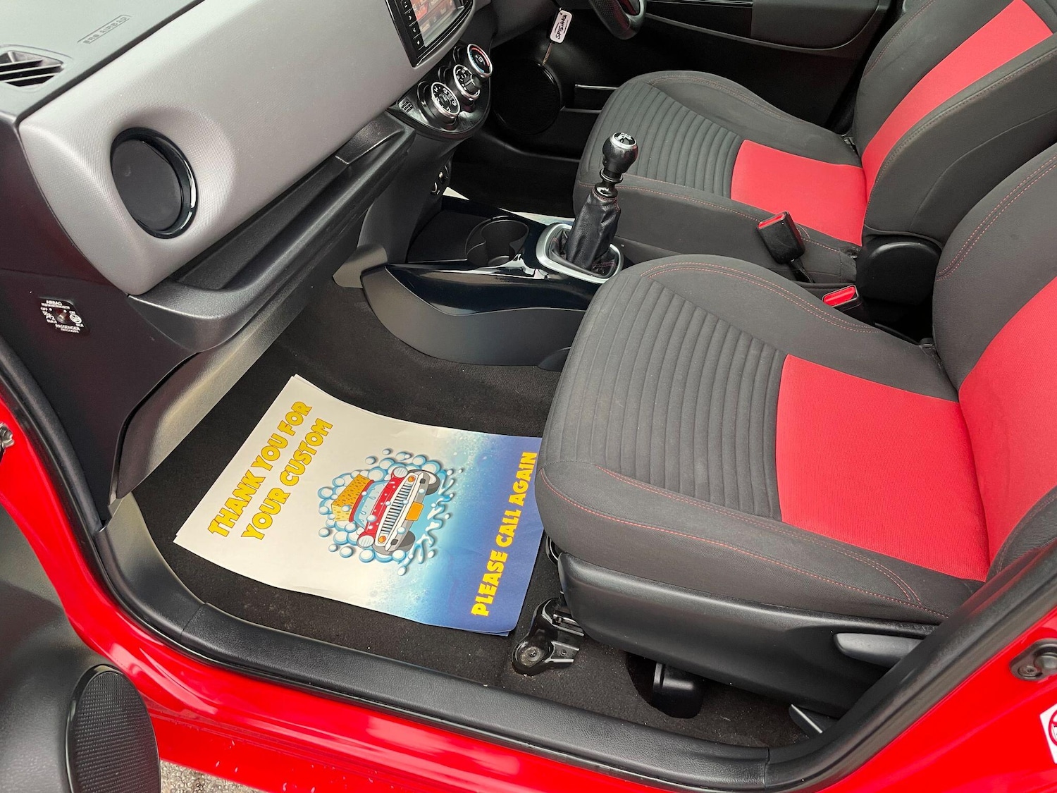 Used Toyota Yaris 2015 for sale - 77174702: Photo 30