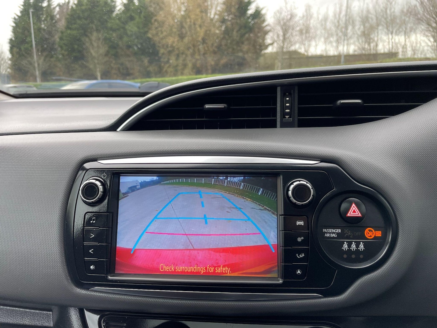 Used Toyota Yaris 2015 for sale - 77174702: Photo 43