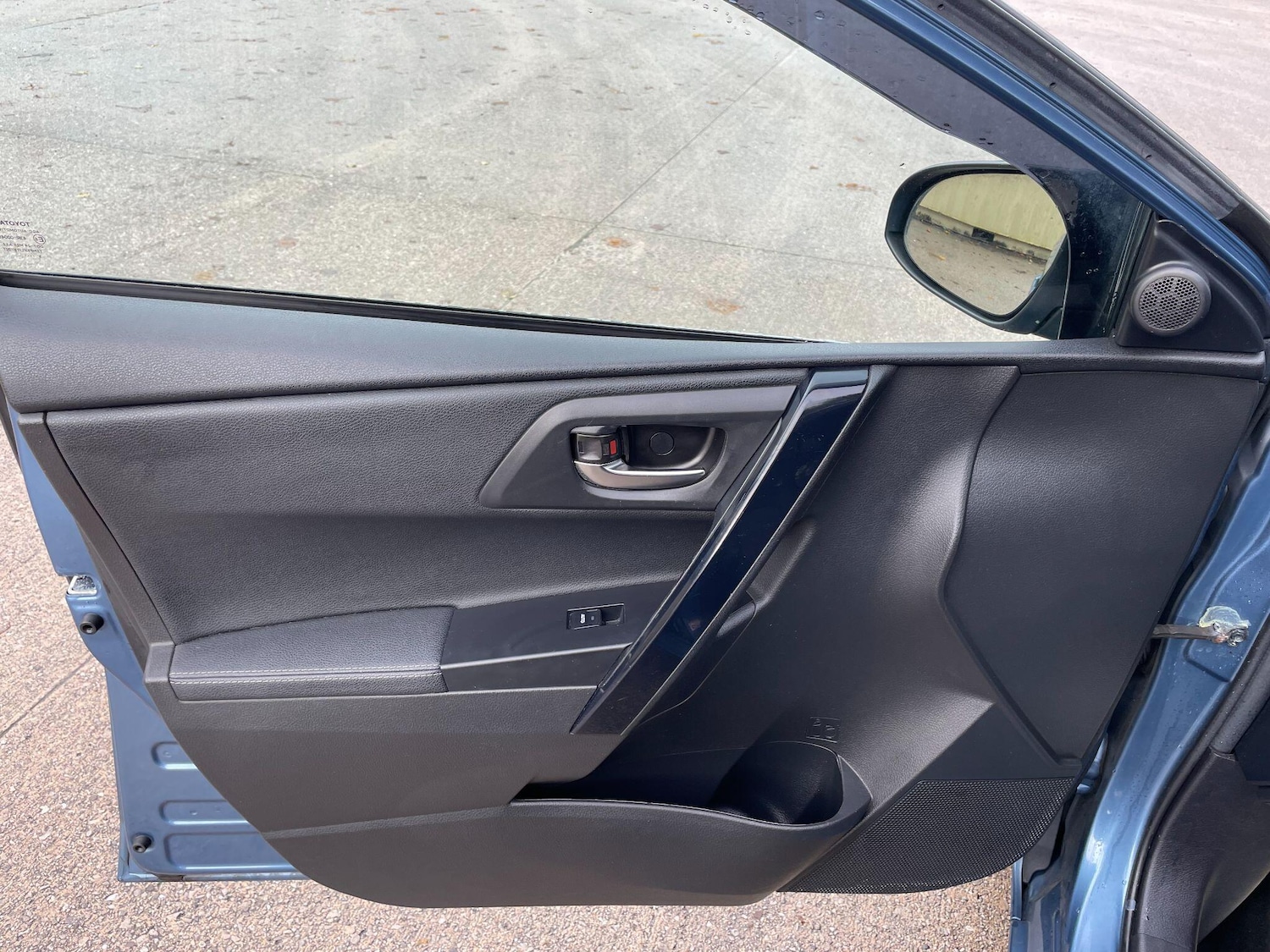 Used Toyota Auris 2015 for sale - 77174711: Photo 26