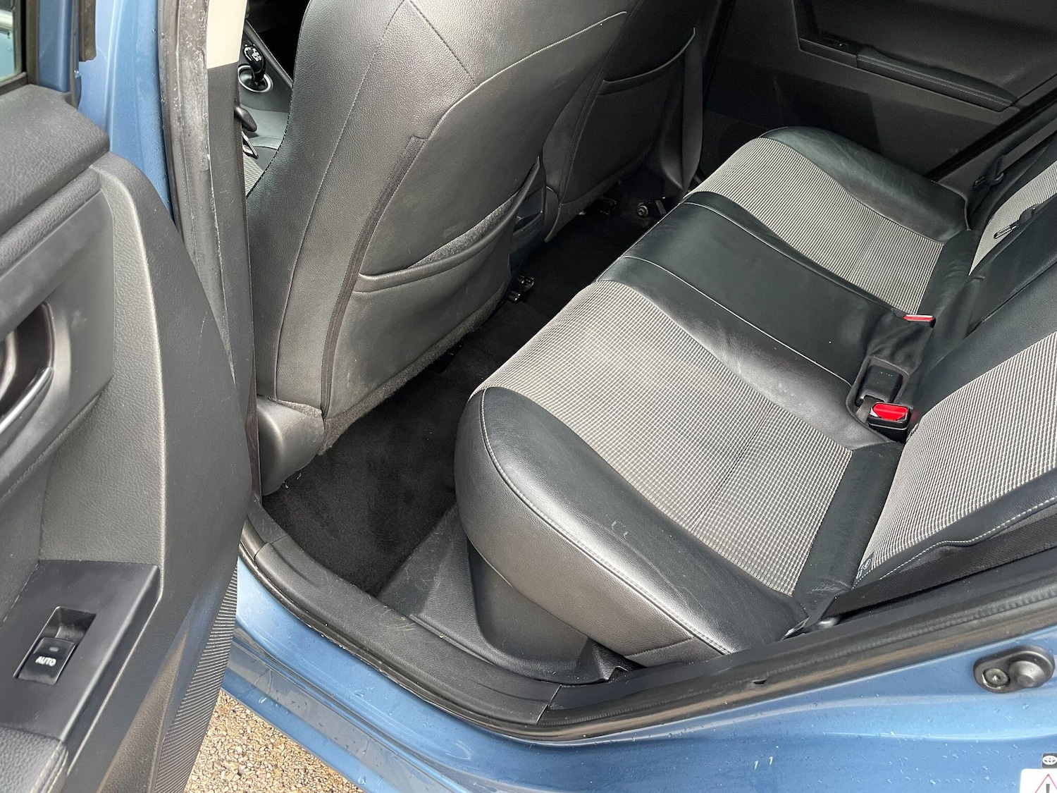 Used Toyota Auris 2015 for sale - 77174711: Photo 30