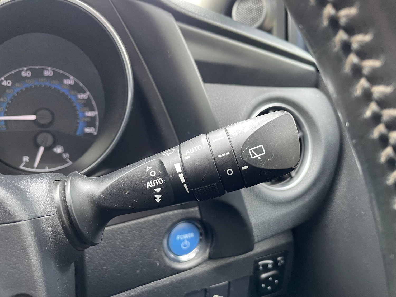 Used Toyota Auris 2015 for sale - 77174711: Photo 40