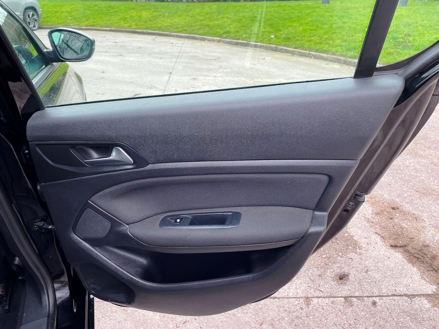 Used Peugeot 308 2016 for sale - 77559502: Photo 23