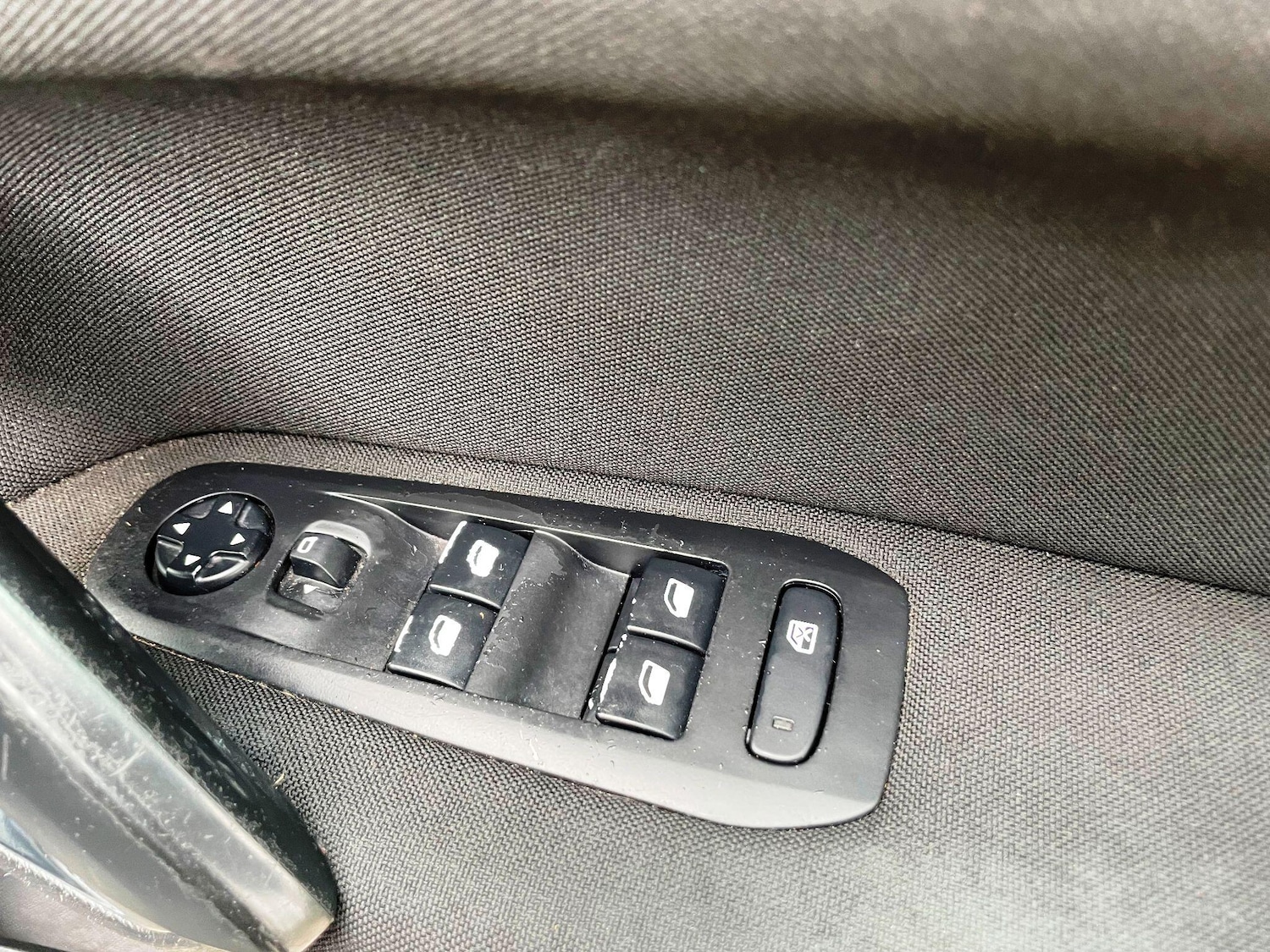 Used Peugeot 308 2016 for sale - 77559502: Photo 26