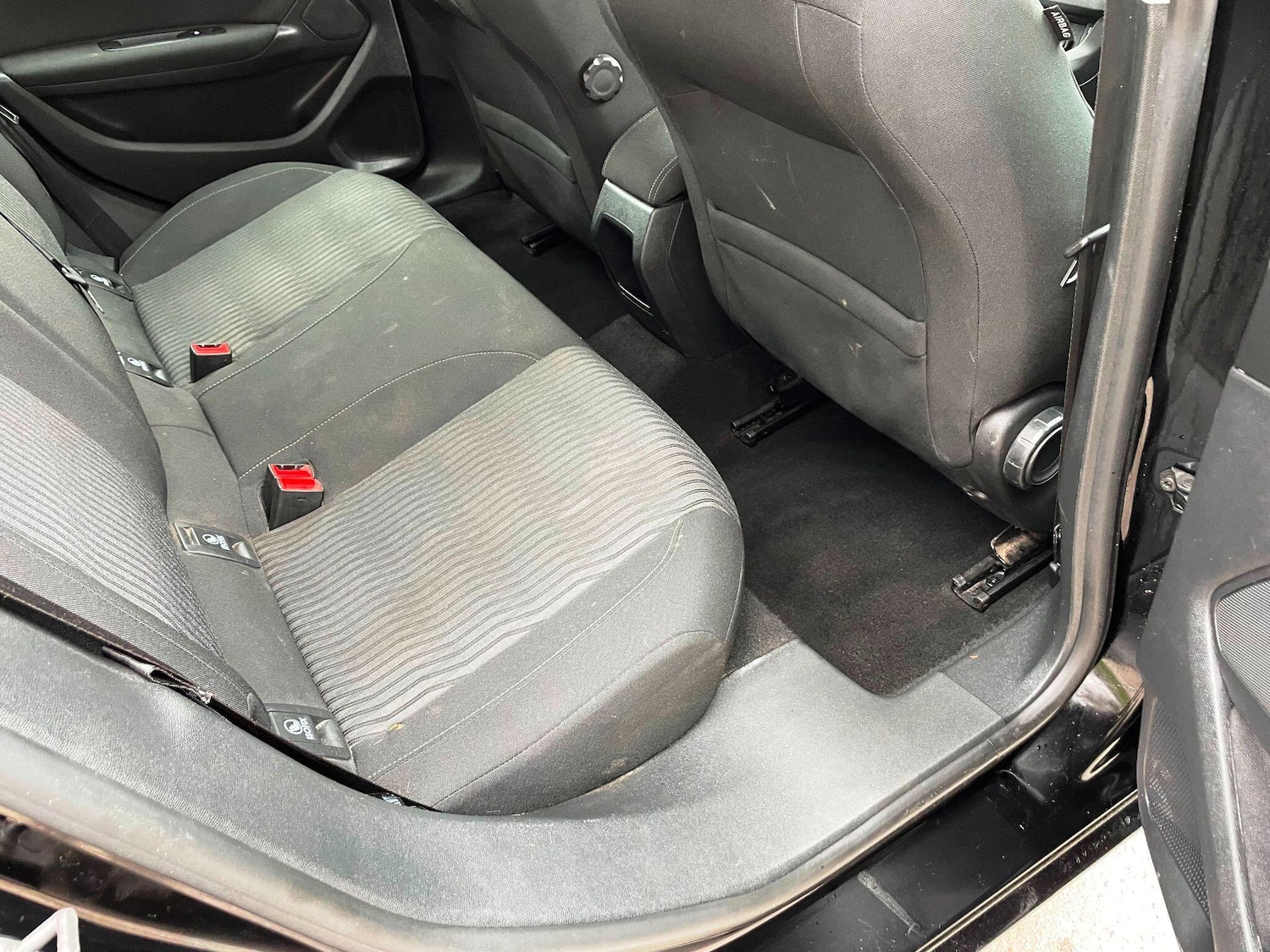 Used Peugeot 308 2016 for sale - 77559502: Photo 31