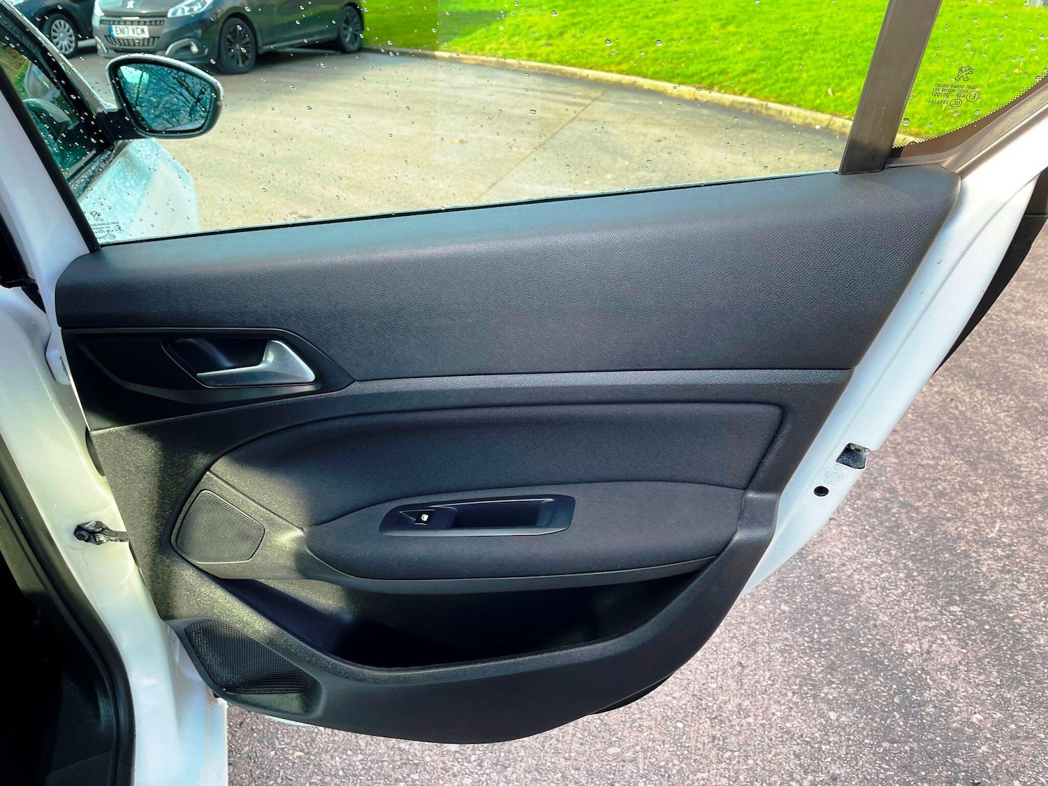 Used Peugeot 308 for sale - 77242672: Photo 27