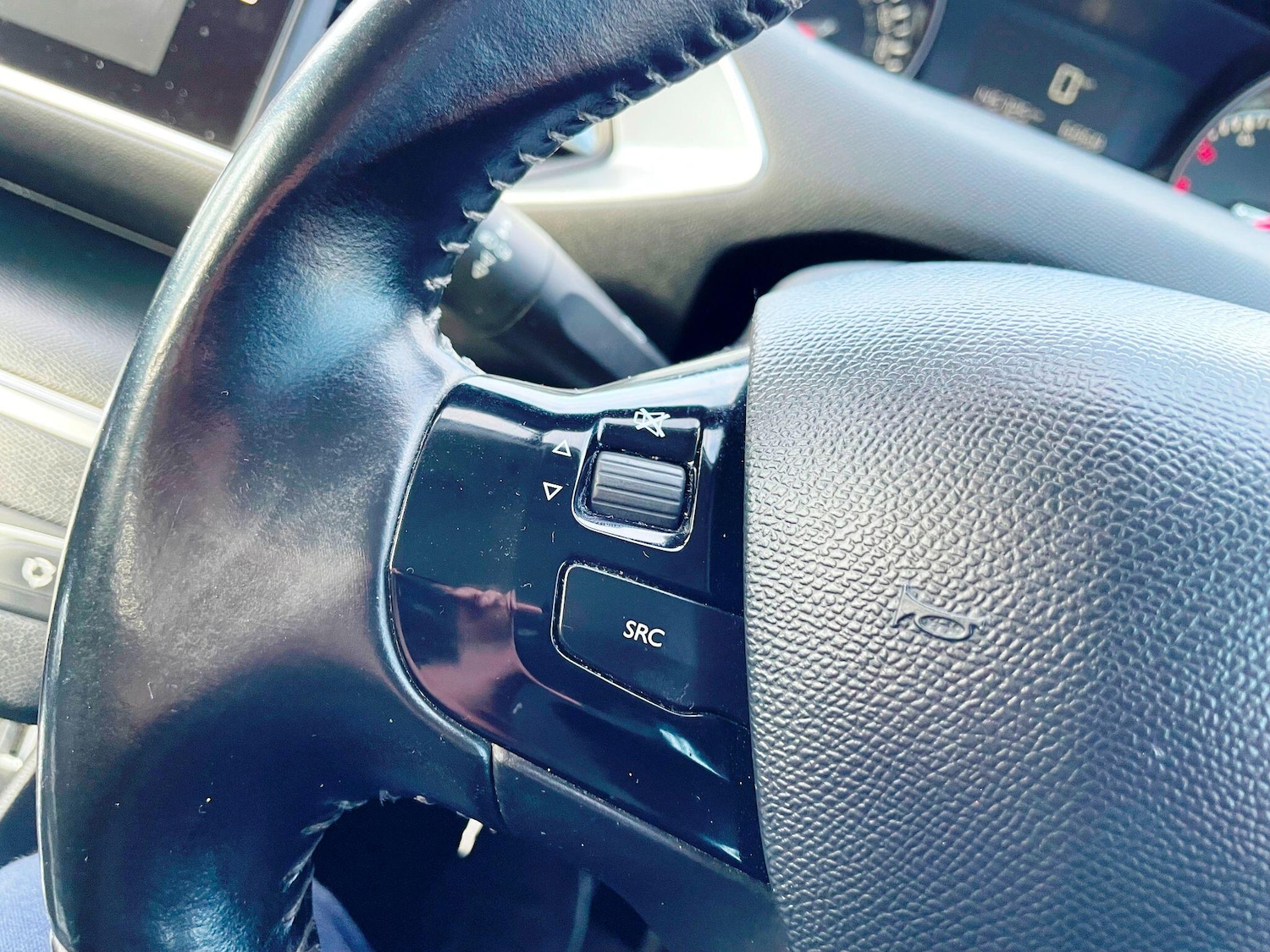 Used Peugeot 308 for sale - 77242672: Photo 35