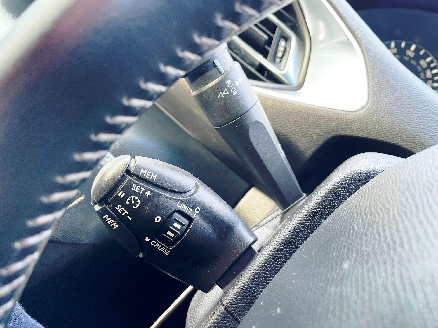 Used Peugeot 308 for sale - 77242672: Photo 37