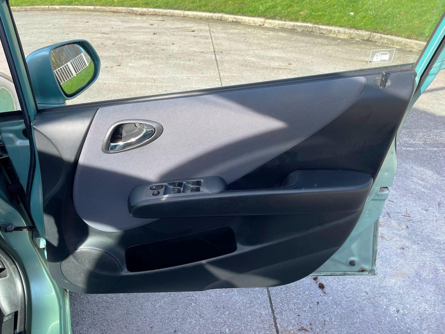 Used Honda Jazz 2004 for sale - 77559335: Photo 21