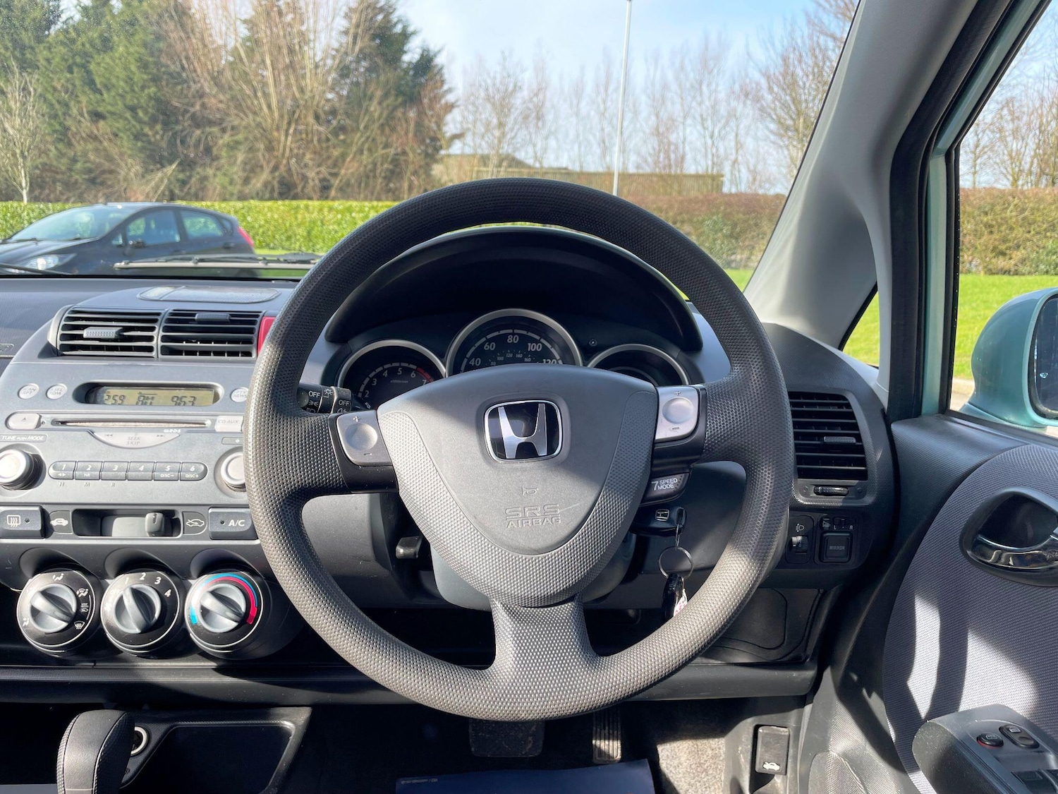 Used Honda Jazz 2004 for sale - 77559335: Photo 32