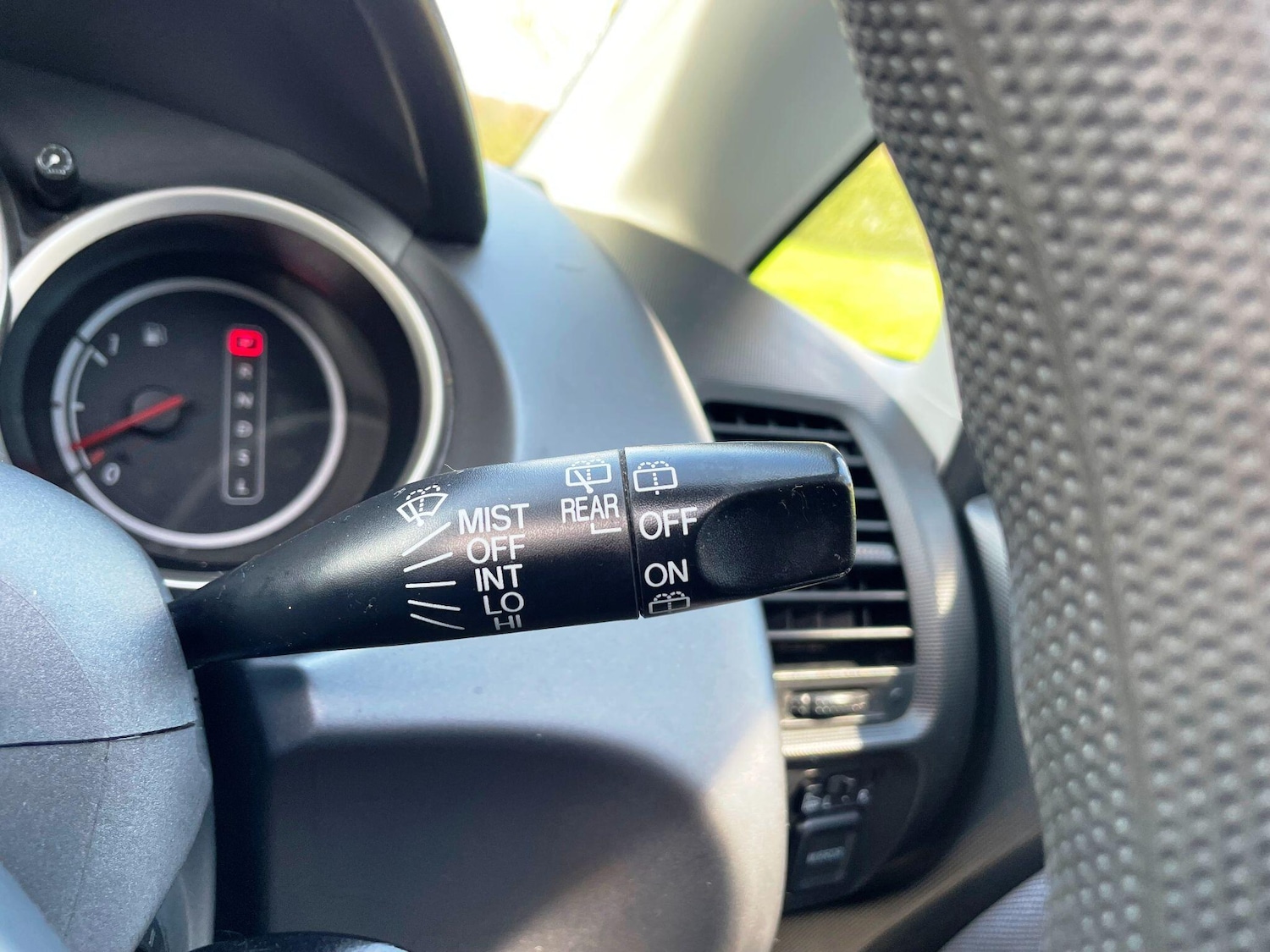 Used Honda Jazz 2004 for sale - 77559335: Photo 34