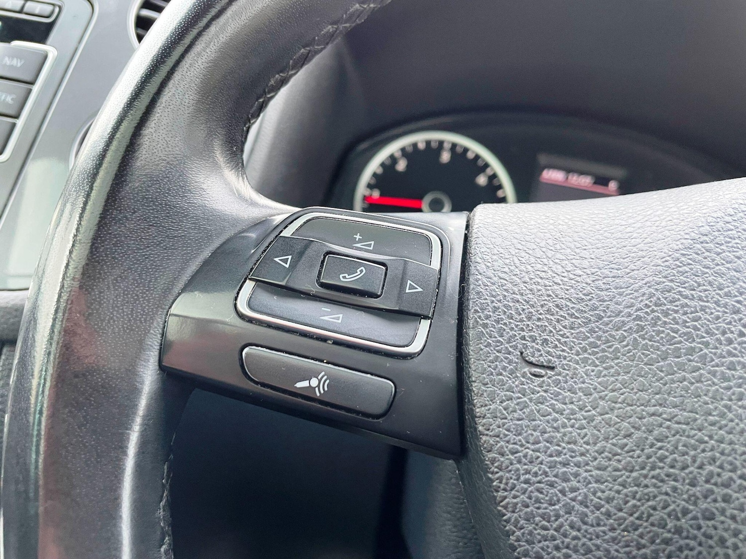 Used Volkswagen Tiguan 2014 for sale - 77839720: Photo 39