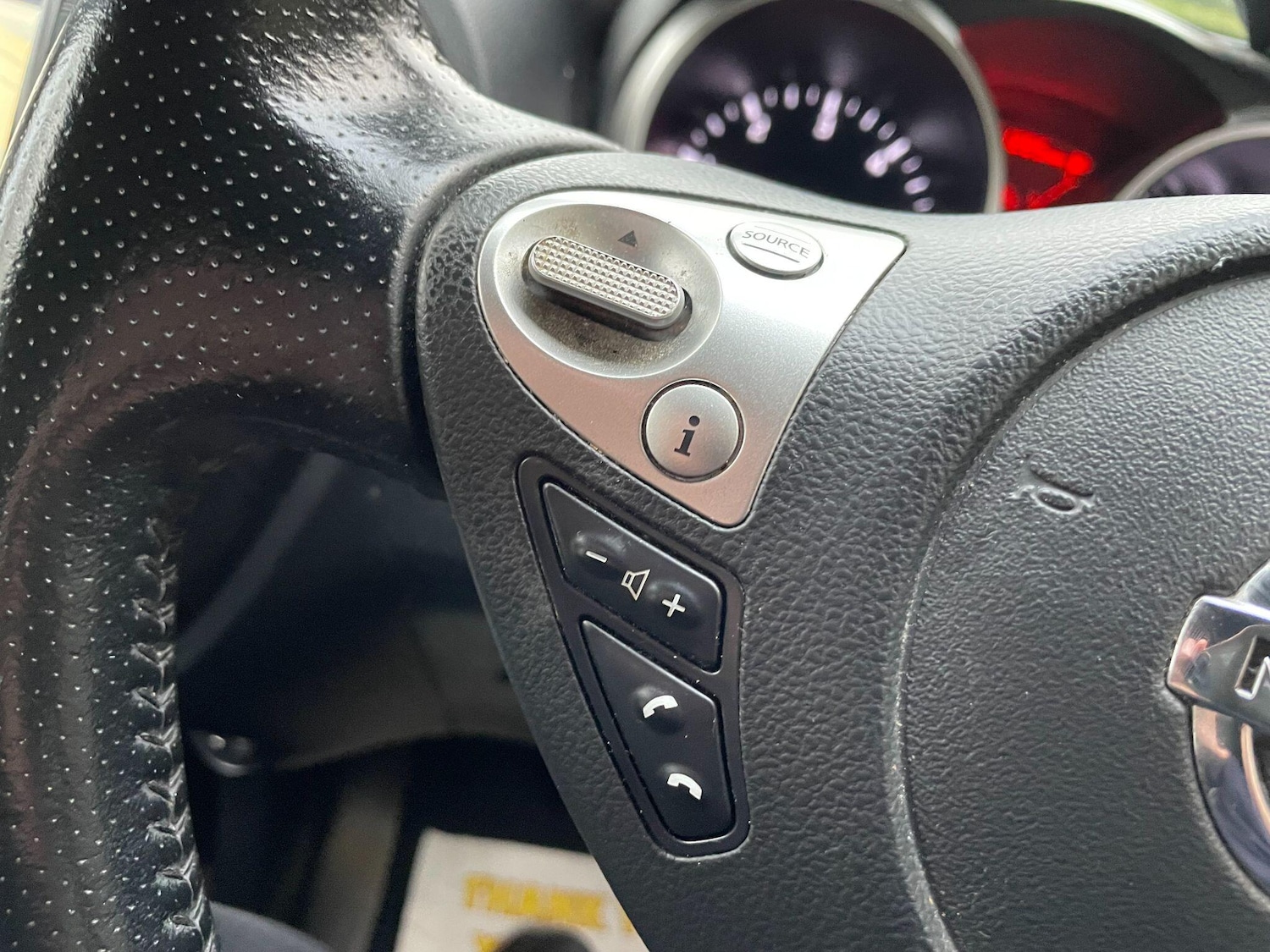 Used Nissan Juke 2015 for sale - 77174801: Photo 24