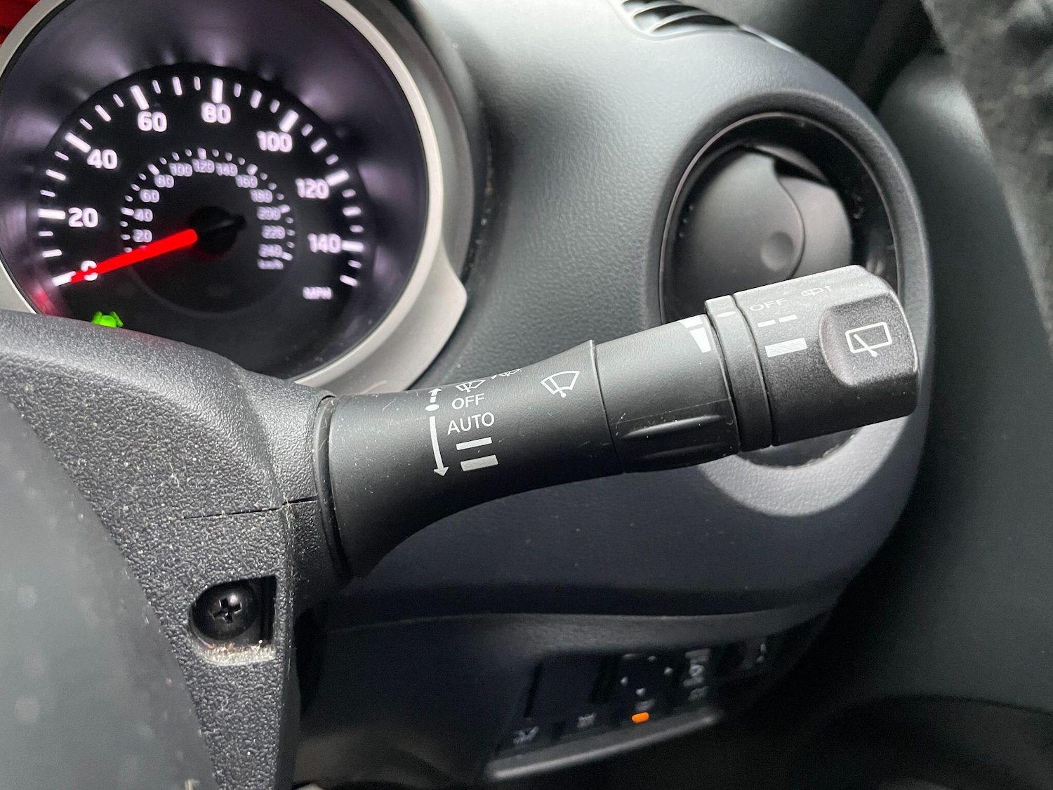 Used Nissan Juke 2015 for sale - 77174801: Photo 25