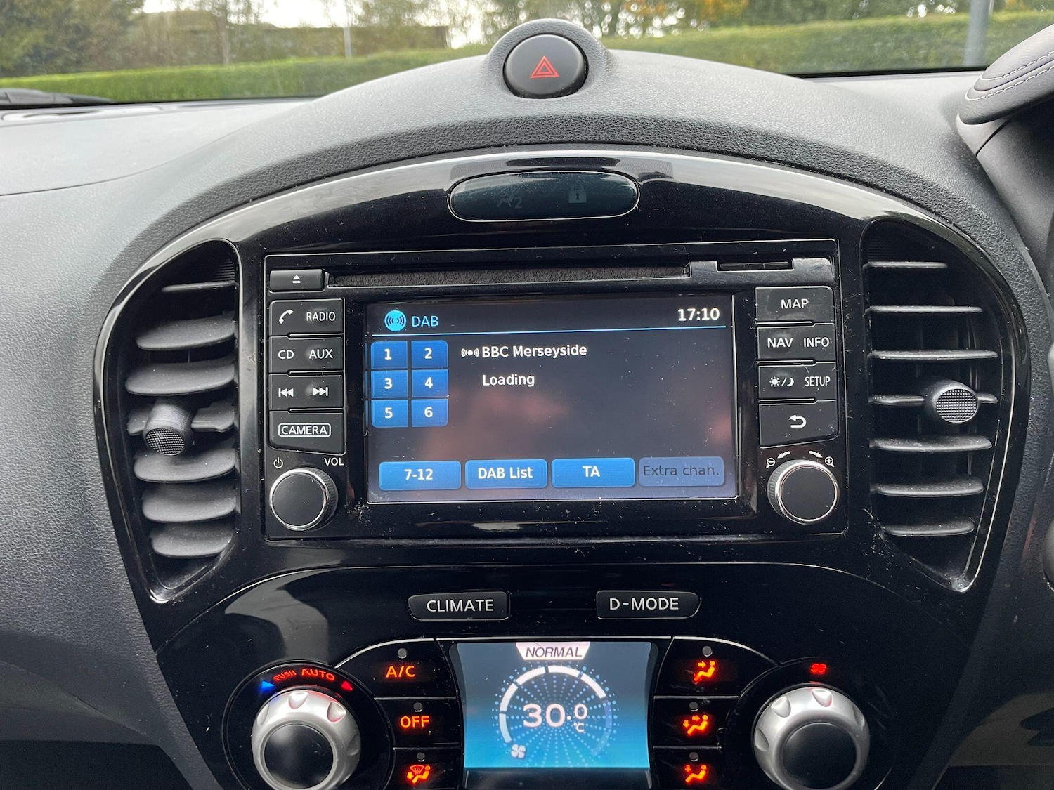 Used Nissan Juke 2015 for sale - 77174801: Photo 36