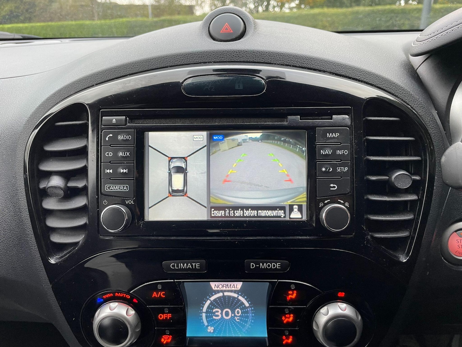 Used Nissan Juke 2015 for sale - 77174801: Photo 37