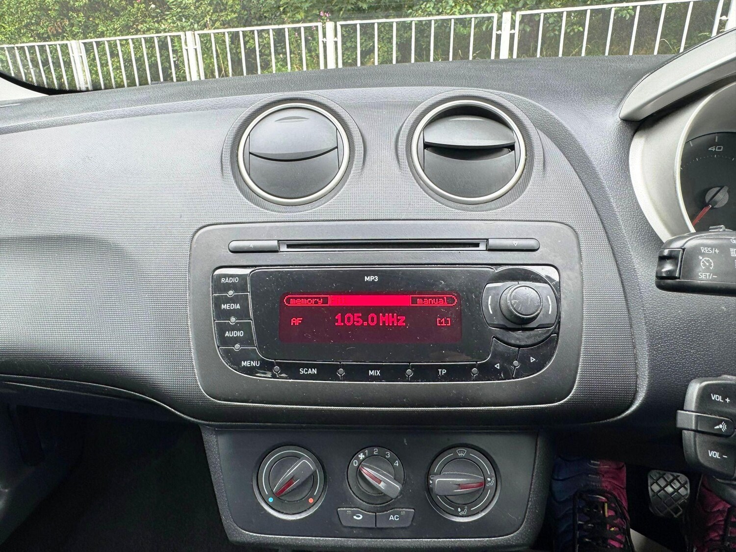 Used SEAT Ibiza 2011 for sale - 77174694: Photo 37