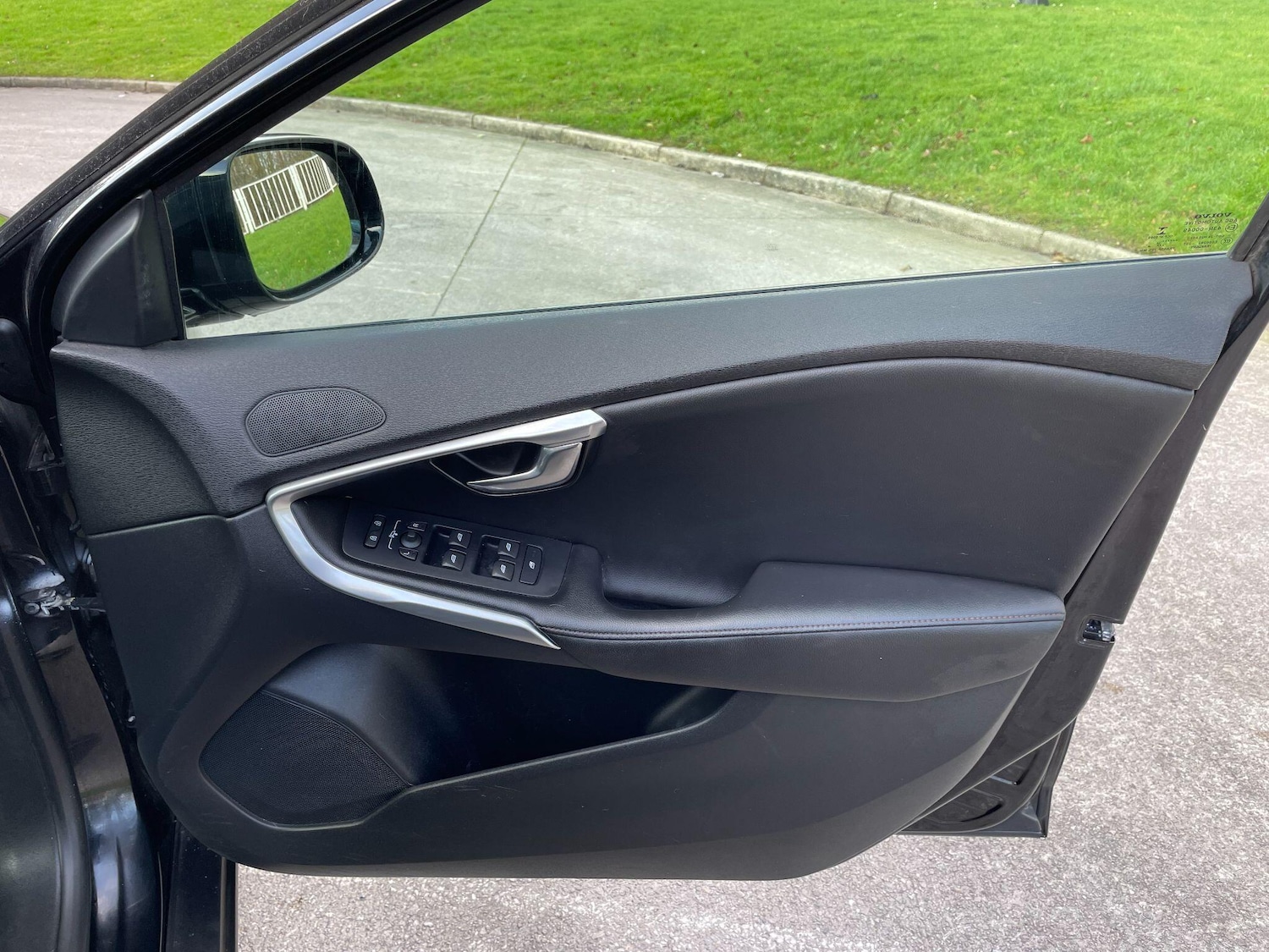 Used Volvo V40 2014 for sale - 77174742: Photo 21