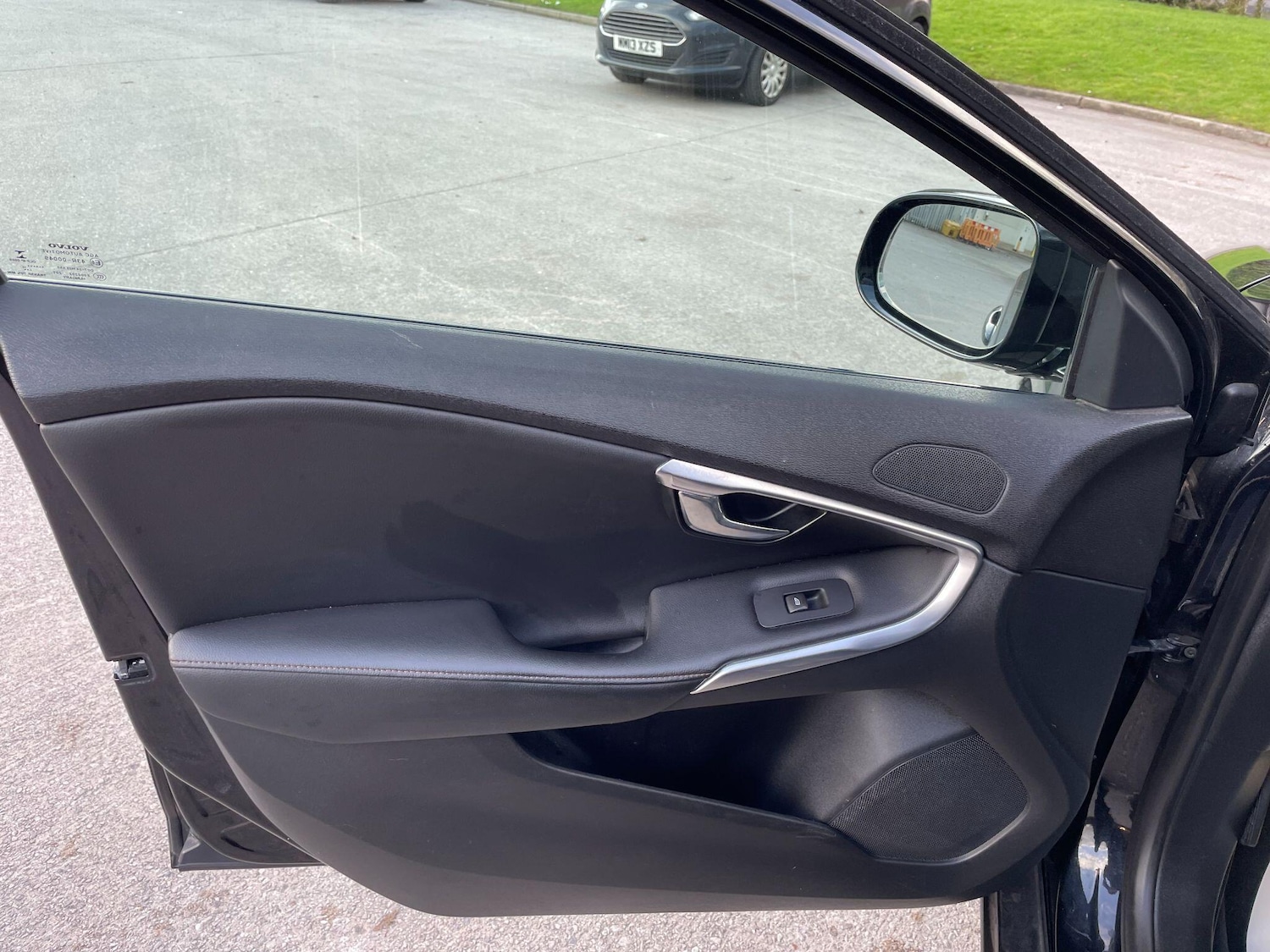 Used Volvo V40 2014 for sale - 77174742: Photo 25