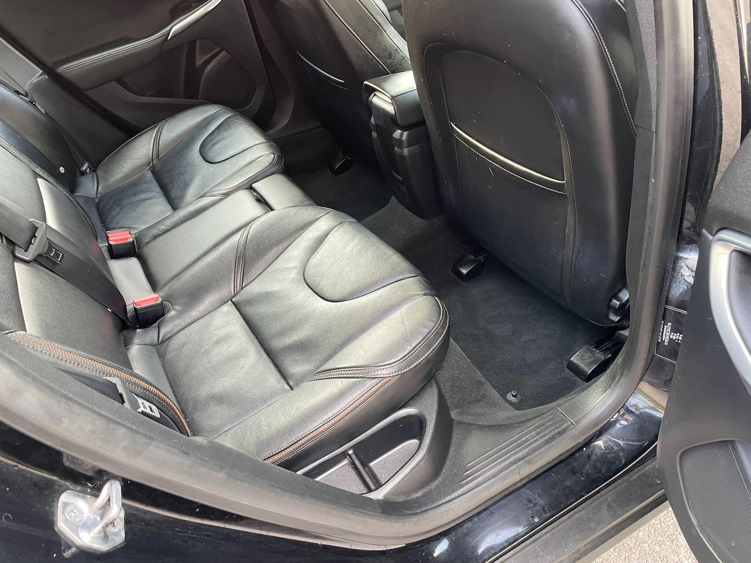 Used Volvo V40 2014 for sale - 77174742: Photo 30