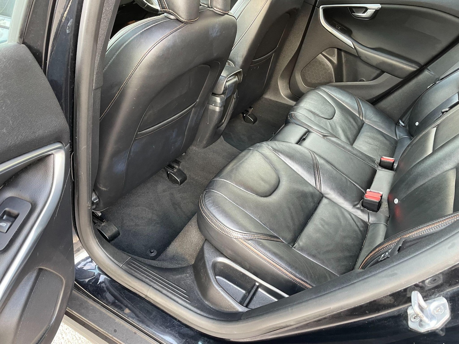 Used Volvo V40 2014 for sale - 77174742: Photo 33