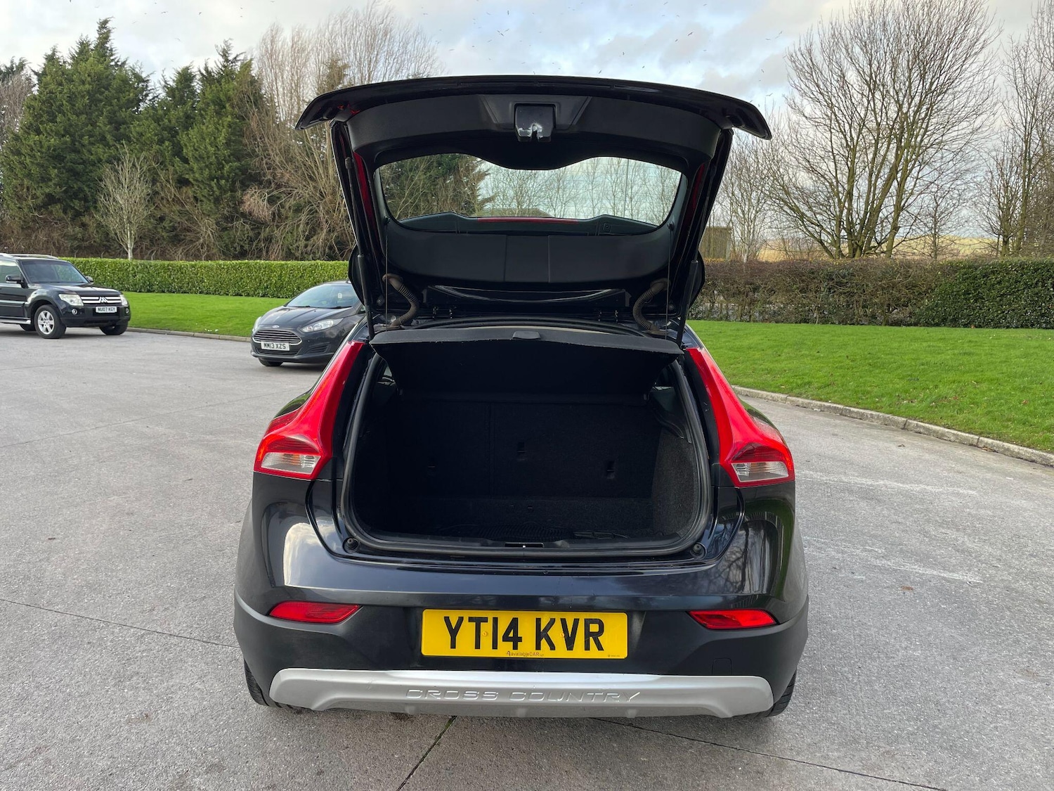 Used Volvo V40 2014 for sale - 77174742: Photo 48