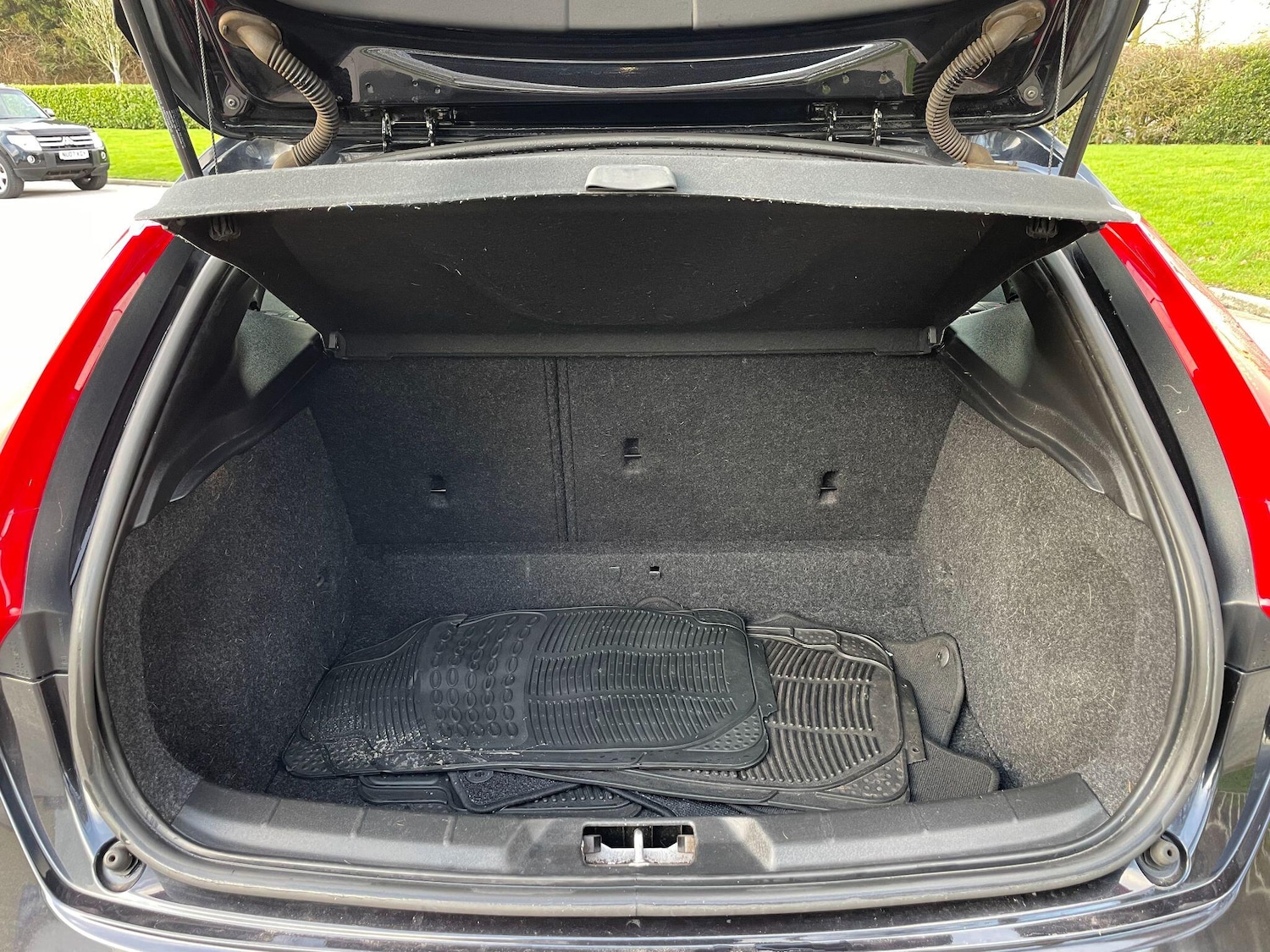 Used Volvo V40 2014 for sale - 77174742: Photo 49