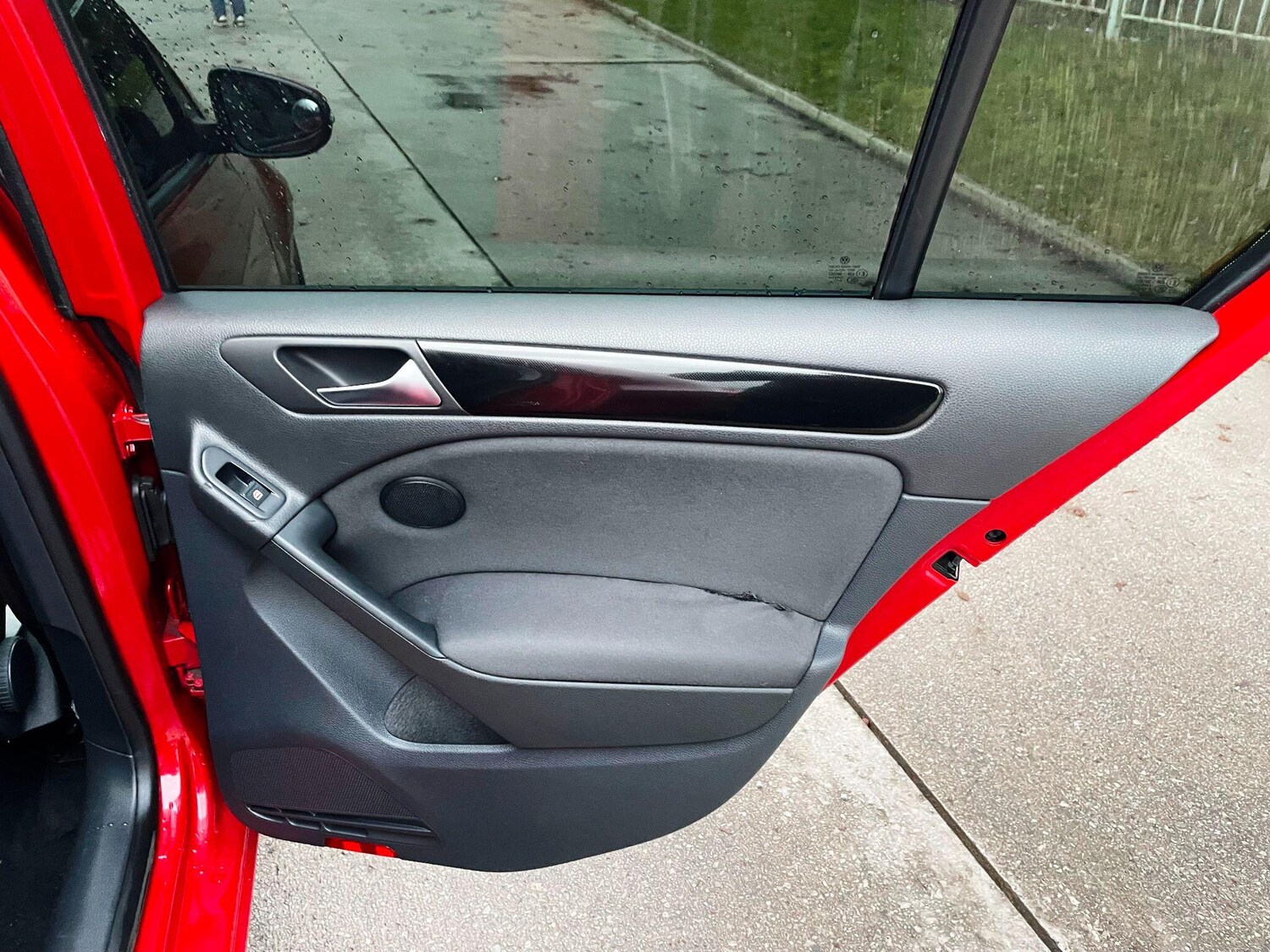 Used Volkswagen Golf 2010 for sale - 77559109: Photo 19