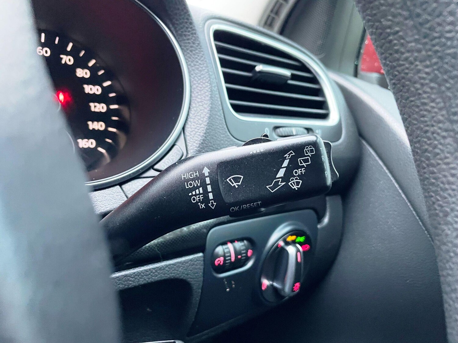 Used Volkswagen Golf 2010 for sale - 77559109: Photo 32